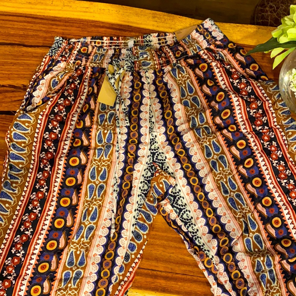 NWT American Eagle Joggers